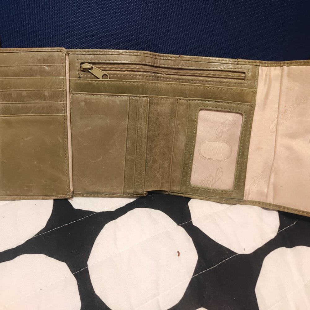 Fossil Wallet - Picture 3 of 6